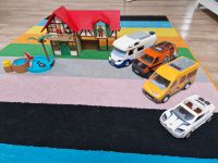 Playmobil Ferienhaus mit Pool+Wohnmobil+Offroad-Van+Sportwagen Sachsen - Klipphausen Vorschau