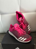 Adidas Schuhe Turnschuhe Gr. 38 Pink Hallenschuh geeignet Nordrhein-Westfalen - Dormagen Vorschau