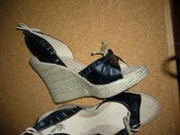 PLAYBOY, Pumps, Sandalen, schwarz, Keilabsatz, Gr. 41, Neu!!! Nordrhein-Westfalen - Eitorf Vorschau