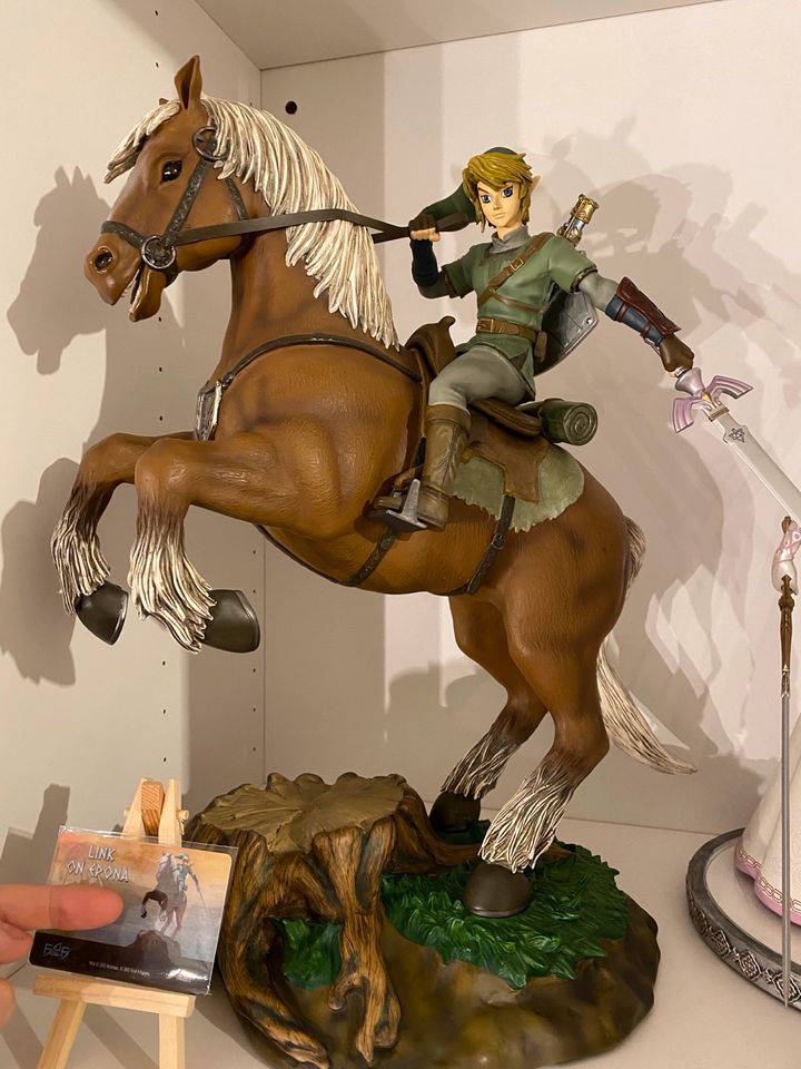 First 4 Figures Statuen Sammlung: Zelda, Link, Ganondorf, Majoras in Trier