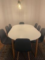 Tisch und 8 Stühle in grau Hannover - Döhren-Wülfel Vorschau