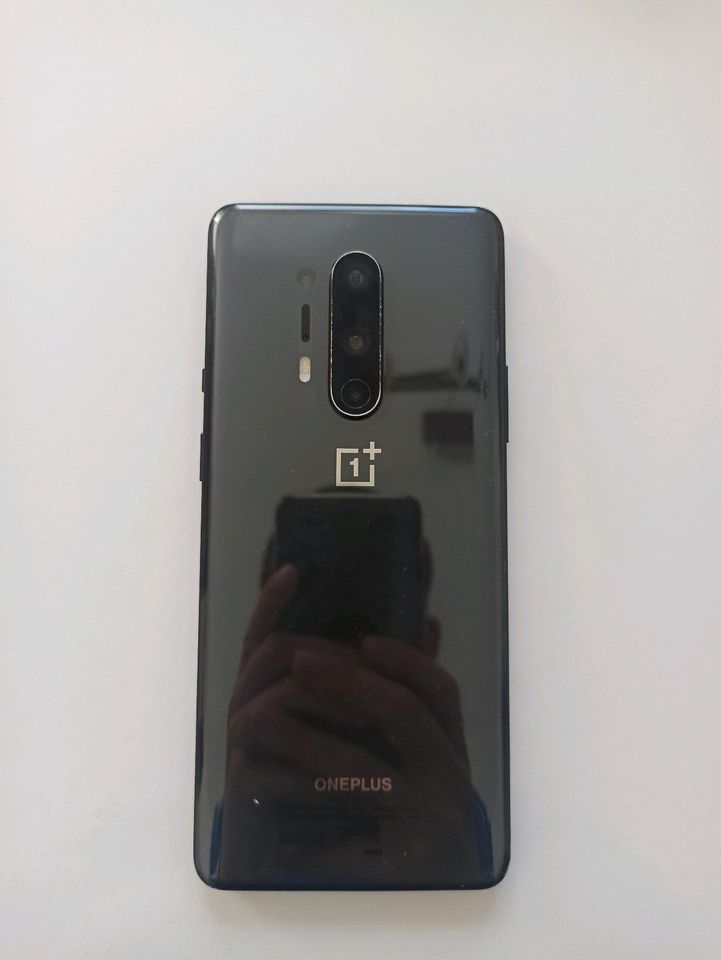 OnePlus 8 Pro 8/128 GB Onyx Black Handy Smartphone One Plus in Recklinghausen