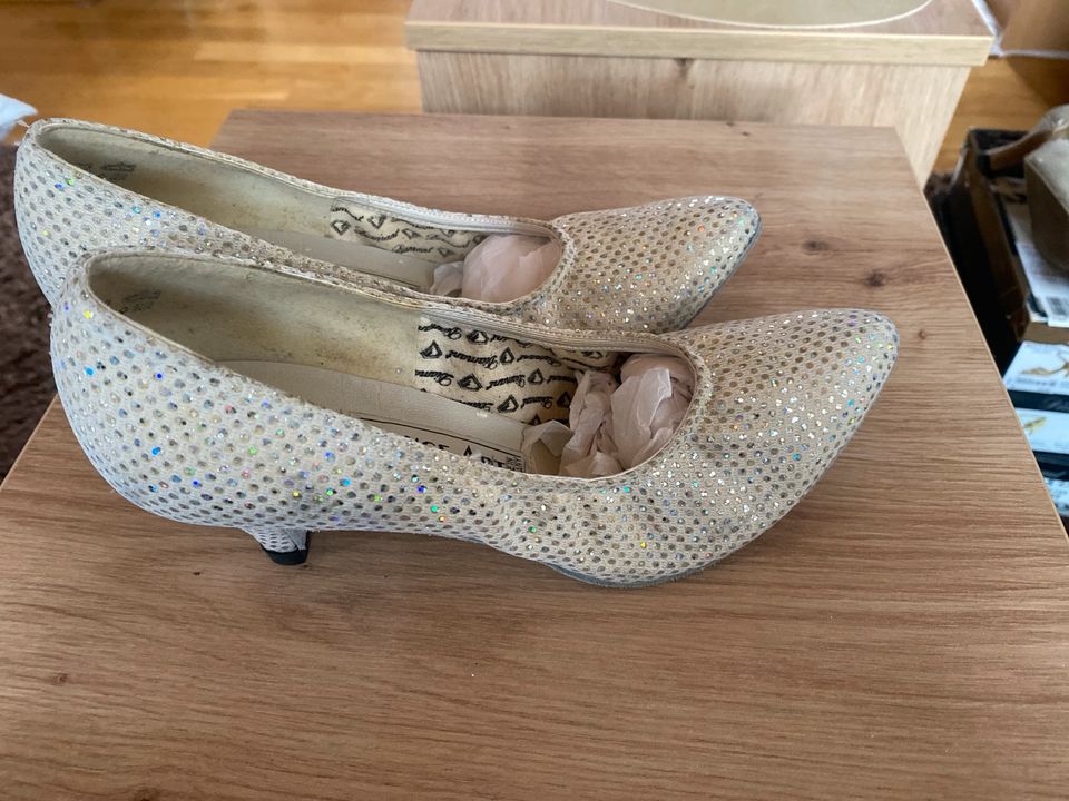 Tanzschuhe Diamant Größe 5 1/2 (38 2/3) beige-Glitzer in Hofheim am Taunus