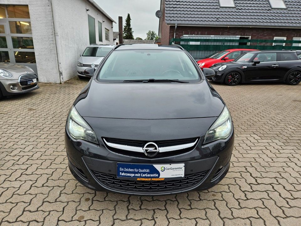 Opel Astra J Sports Tourer Edition LED Scheinwerfer in Prisdorf