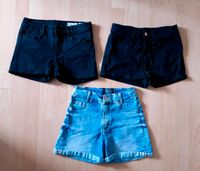 Hosenpaket 3x Shorts, kurze Hose Gr XS / S, 34 Hessen - Hünstetten Vorschau