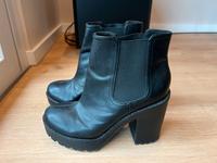 H&M divided Ankle Boots Gr. 37 schw are z Hessen - Trebur Vorschau