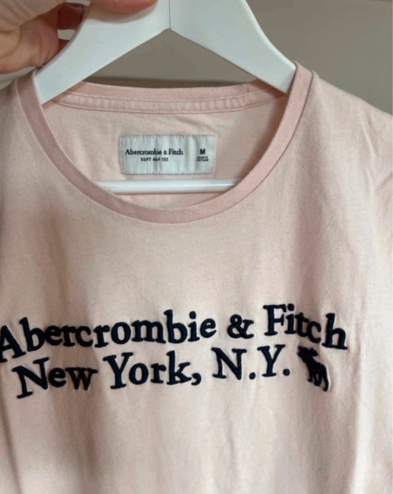 Abercrombie & Fitch Tshirt rosa M Herren in Bad Endorf