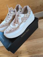 Sneaker Marco Tozzi Schuhe Weiß rosé Gr. 39 Nordrhein-Westfalen - Monschau Vorschau