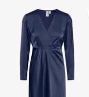 Neu mit Etikett festliches Kleid blau Gr. M / 38 / 40 Satin Bayern - Karlsfeld Vorschau