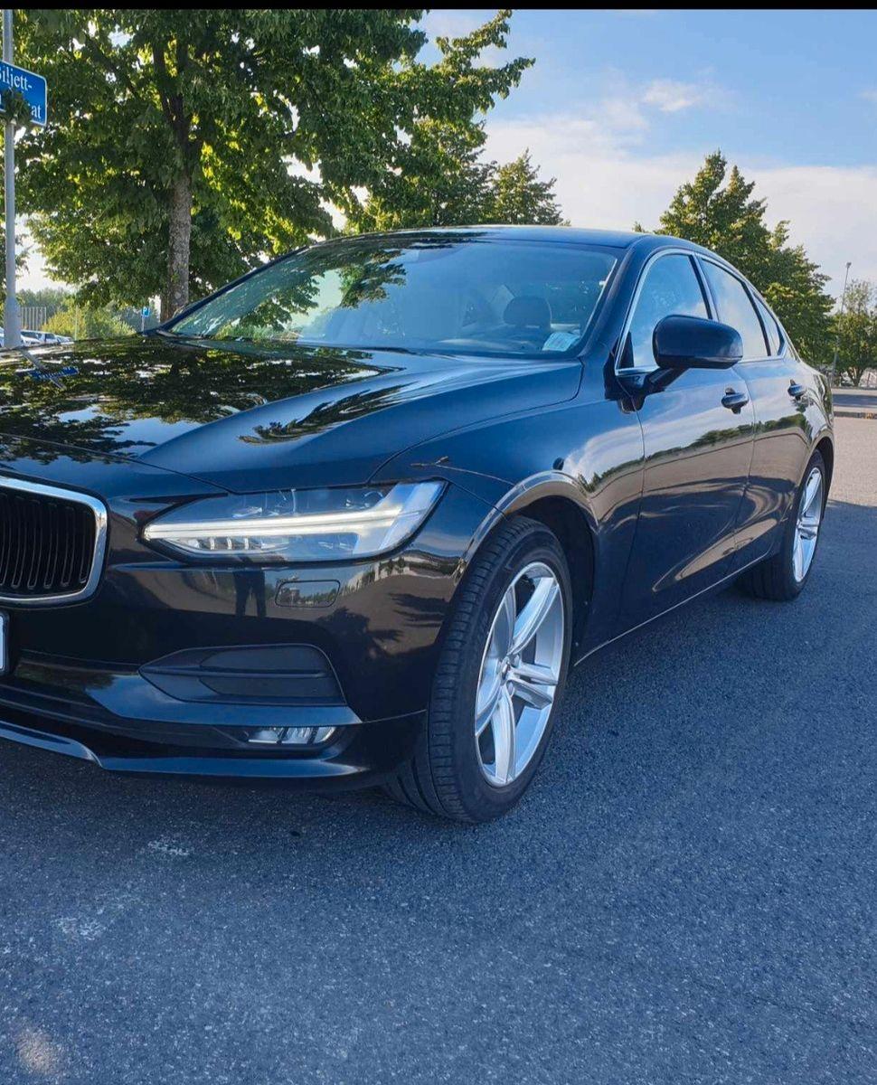 Abbildung des Autos Volvo S90 D3 Inscription…