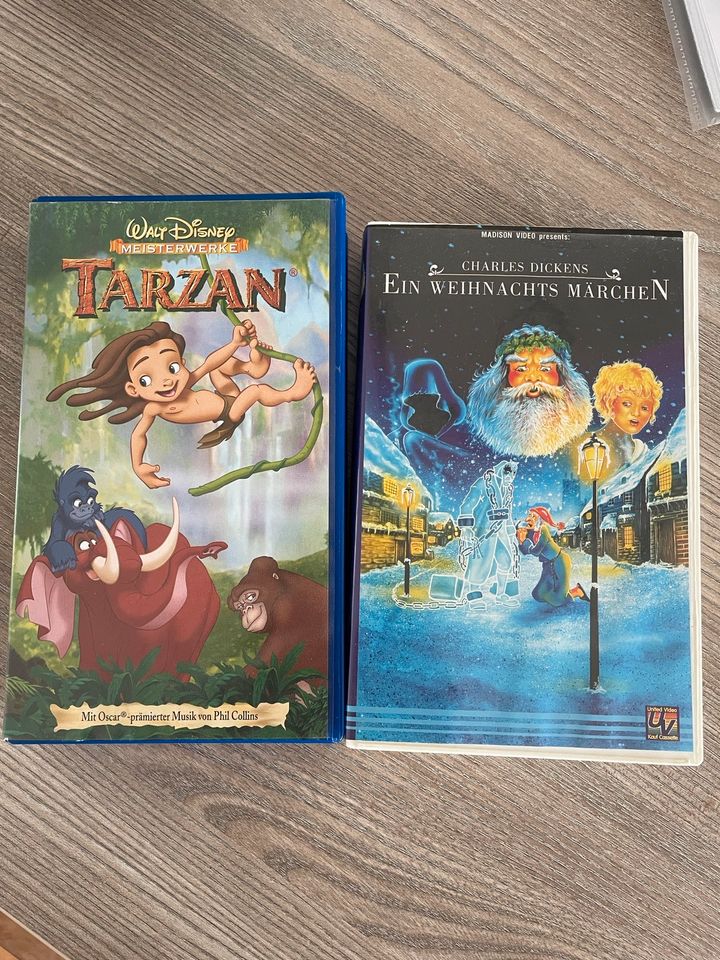 Tarzan VHS und ein Weihnachtsmärchen in Eggenstein-Leopoldshafen