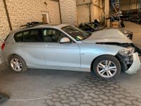 BMW 1ER F20 SCHLACHTFEST TÜR MOTORHAUBE KOTFLÜGEL SCHEINWERFER Nordrhein-Westfalen - Hilden Vorschau