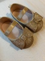 Ballerinas, gold, Glitzer, Schleife, H&M, 18/19 Stuttgart - Bad Cannstatt Vorschau