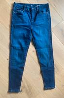 Tolle Skinny Jeans von C&A Gr.40 short, blau , Hose Niedersachsen - Schneverdingen Vorschau