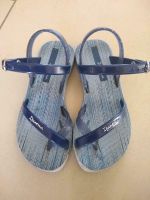 Ipanema Badeschuhe, Zehentrenner, Sandalen Hessen - Eppstein Vorschau