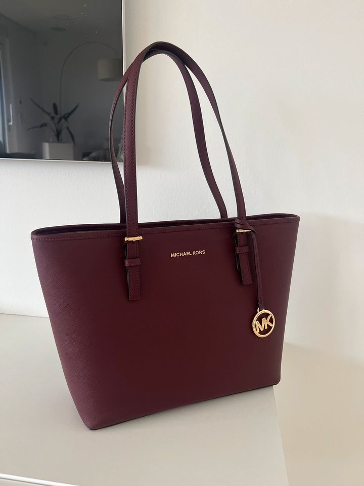 Michael Kors Shopper Bag Bordeaux neu in Oberstenfeld