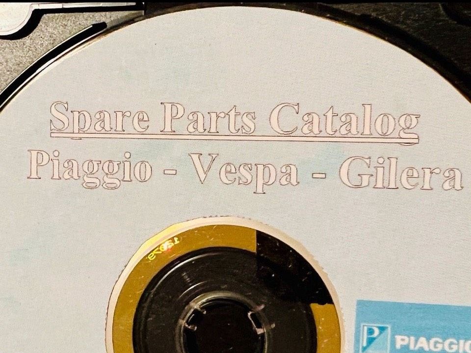 Vespa/PIAGGIO - Ersatzteil-CD in Bielefeld