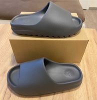 Neu | Ovp - Yeezy Slide Granite US 10 | EU 44.5 Berlin - Reinickendorf Vorschau