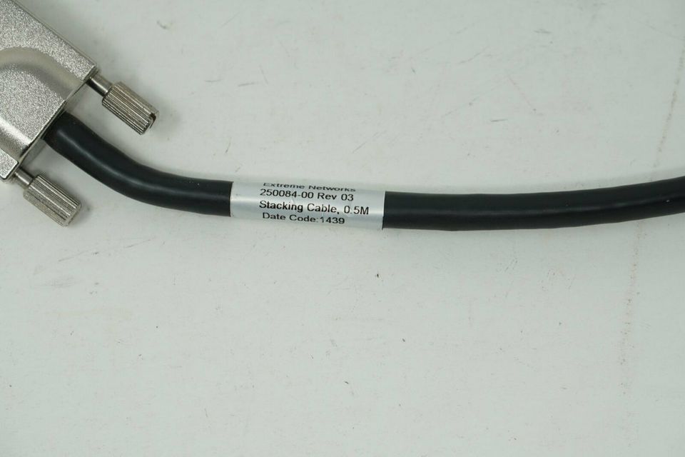 Extreme Networks Stacking Cable - 250084-00 Rev 03 - 0,5m in Hof (Saale)