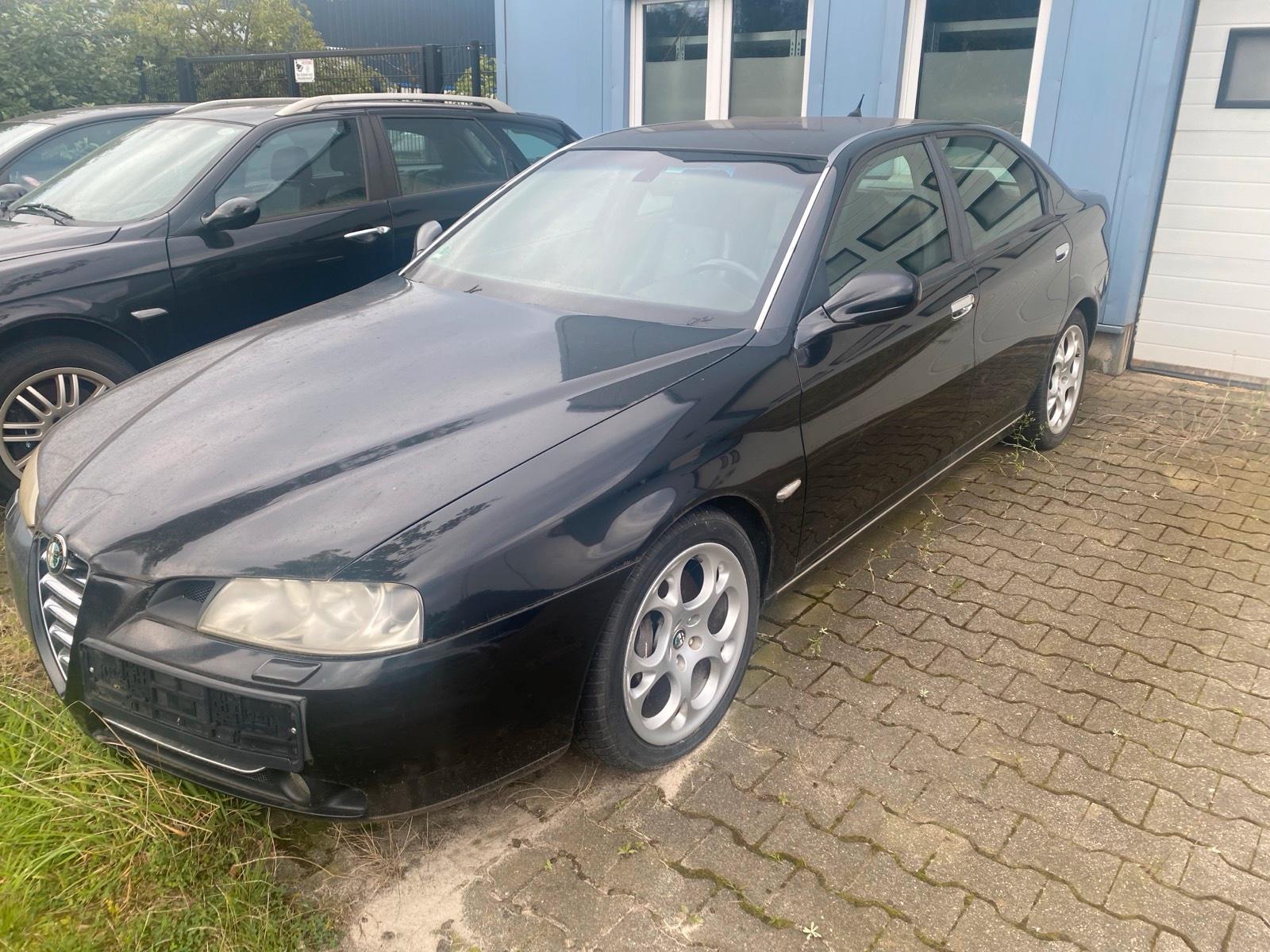 Abbildung des Autos Alfa Romeo 166 ti 3,2 V6…