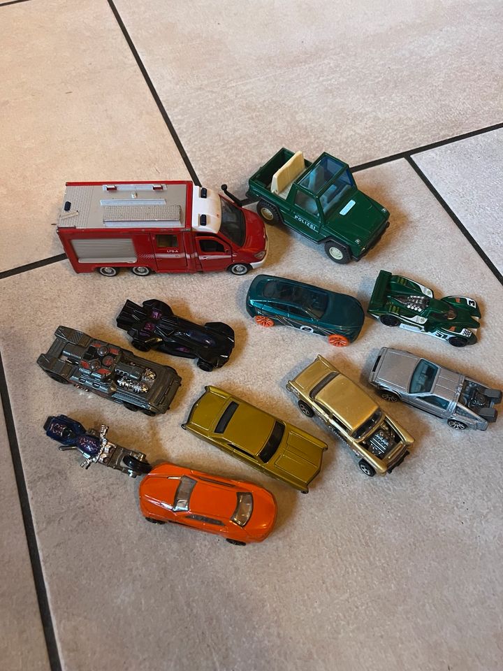 Hot Wheels Siku Autosammlung Polizei Feuerwehr… in Mömbris