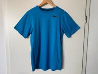 +wie neu+ Nike Herren dry Dri-Fit Shirt in Gr. S Blau Kurzarm Bayern - Essenbach Vorschau