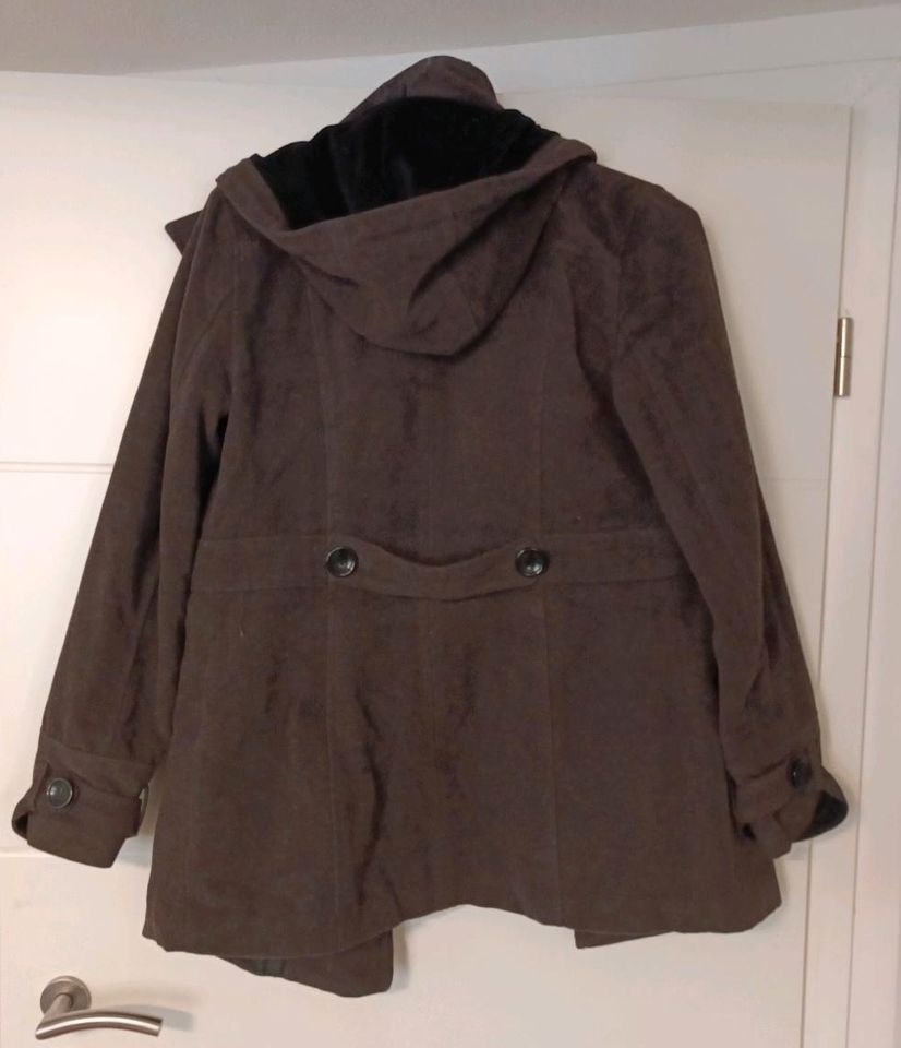 Damen Winterjacke Gr XL in Lorch