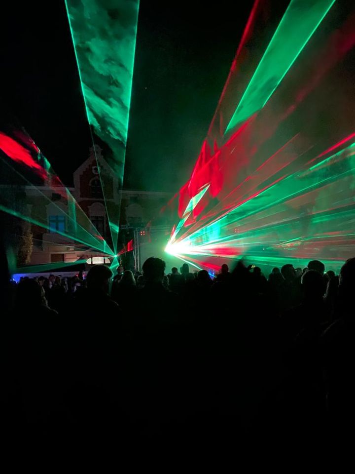 Feuerwerk aus Licht, Lasershow für Hochzeit, Unternehmen u. Feste in Dessau-Roßlau