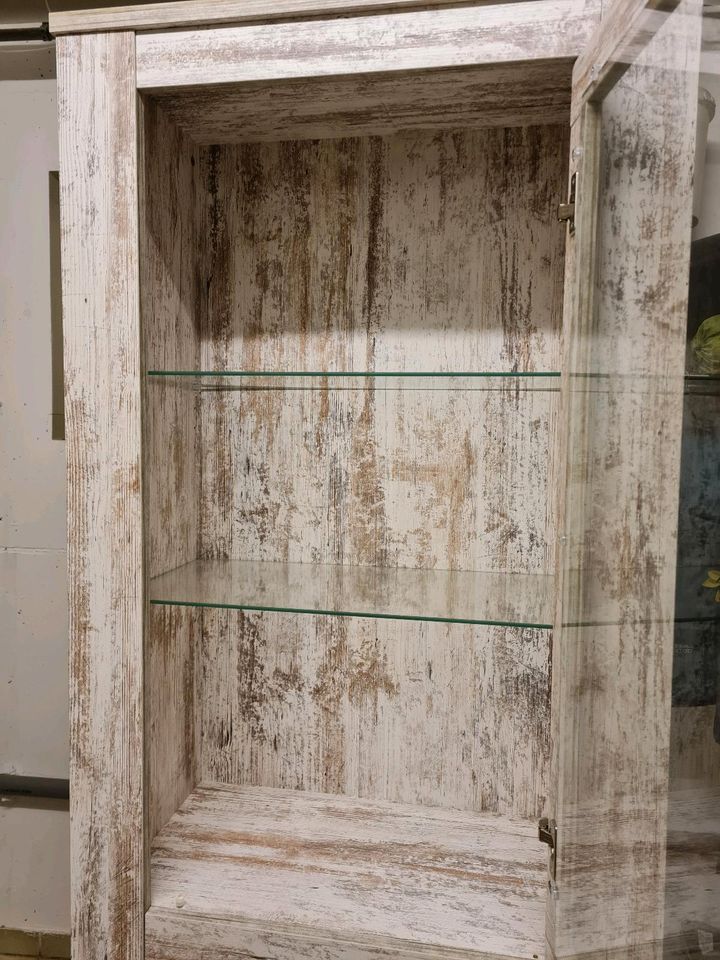 Shabby chic Vitrine/Schrank in Sauerlach