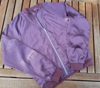 Review Satin Jacke Gr. M (158/164) Wendejacke Kiel - Hassee-Vieburg Vorschau