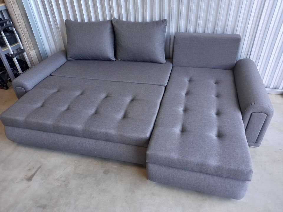 Ecksofa mit Schlaffunktion, Bettkasten NEU!!! R, L in Regensburg