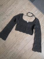 C&A Clockhouse Croptop m. Trompetenärmeln, grau, Bauchfrei Brandenburg - Chorin Vorschau
