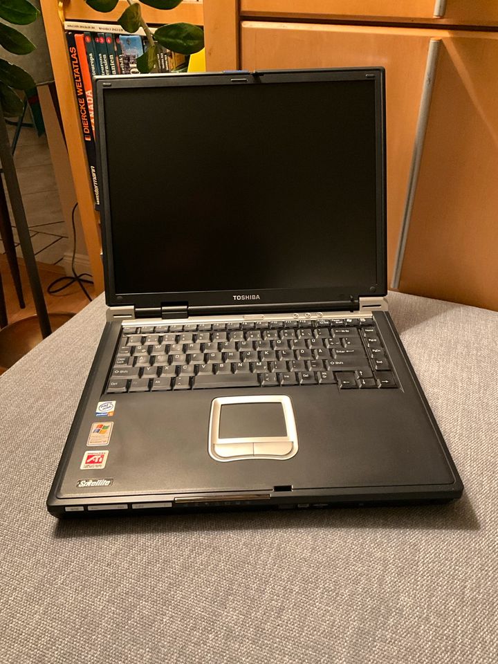 Laptop/Notebook Toshiba Satellit A30-101 DVD in super Zustand in Rostock