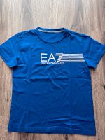 Emporio Armani Kinder T-Shirt blau Gr. 128 Nordrhein-Westfalen - Odenthal Vorschau