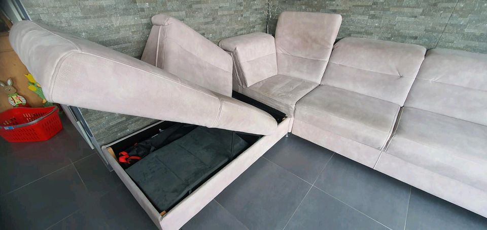 Couch / Sofa mit Schlaf-Funktion & Staufach Bettkasten in Ludwigsburg