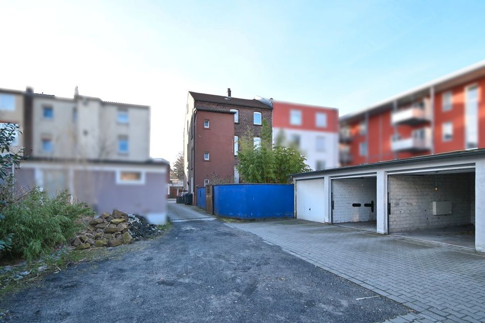 Vermietetes Dreifamilienhaus mit 11 Garagen in Stadtnähe in Hamm