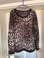 Schöner flauschiger Pullover Sweater leopard Größe 44/46 Thüringen - Olbersleben Vorschau