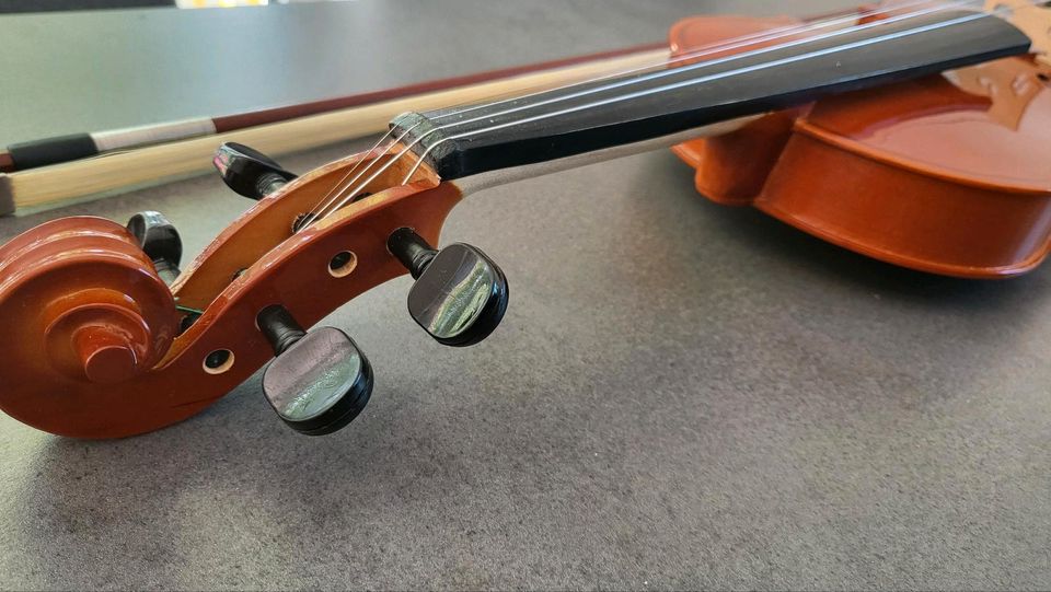 Geige Violin 4/4 mit Kasten in München