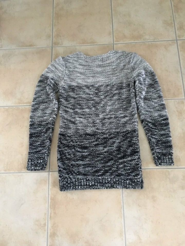 7 Mädchen Sweat Shirt Pulli Pullover Kleid Gr. 158/164, ab 3,00 € in Oppenheim