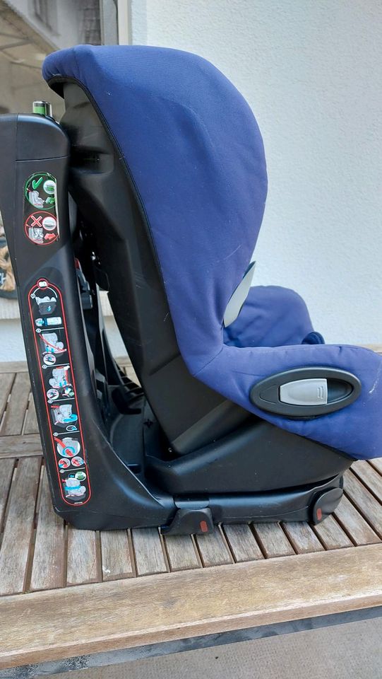 Kindersitz Maxi Cosi Axsiss , 9-18 kg in Rheinau