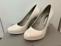 Tamaris Pumps High Heels weiß 39 Hochzeit Frankfurt am Main - Sachsenhausen Vorschau