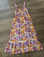 Blumiges Sommerkleid von Vila Baden-Württemberg - Nürtingen Vorschau