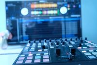 ⭐ DJ Controler Novation Twitch ⭐ inklusve 17 DJ-Onlinekurse Düsseldorf - Pempelfort Vorschau