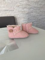 UGG Krabbelschuh rosa Hessen - Aßlar Vorschau