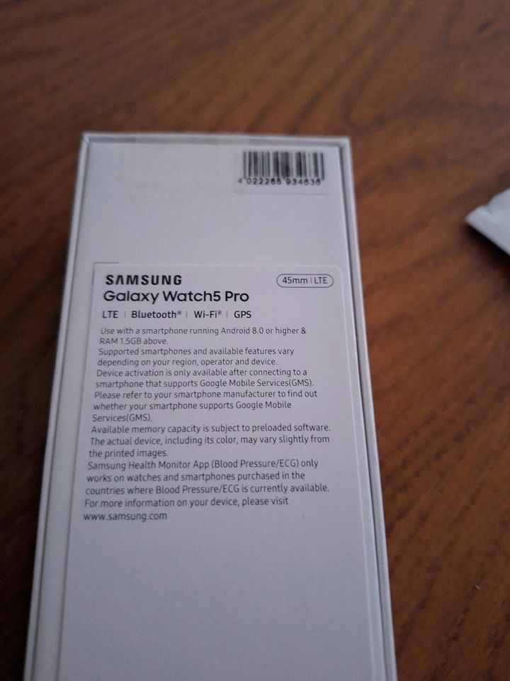 Smartwatch Samsung Galaxy Pro 45 mm LTE in Flensburg