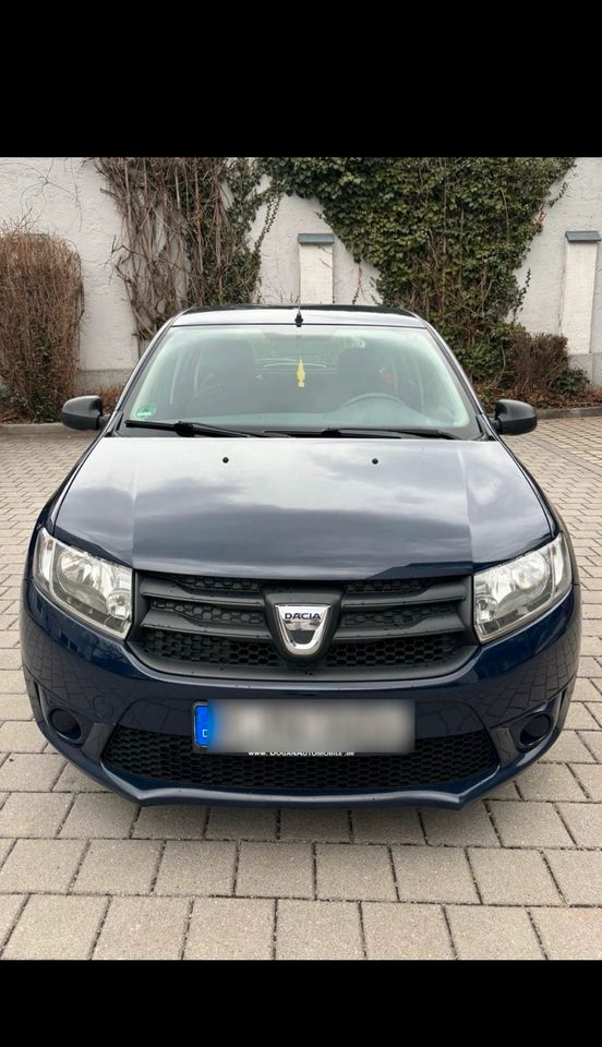 Dacia Sandero 2 - 1.2 8-fach bereift *TÜV neu* in München