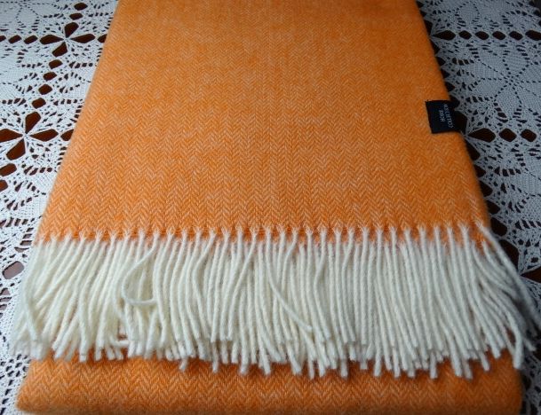 Wolldecke Decke Plaid 140x200 cm 100% Wolle Orange Neu in Neustadt am Rübenberge