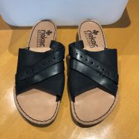 Pantoletten Sommerschuhe Sandalen schwarz Rieker 40 Hessen - Lorch Vorschau