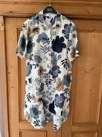Weiß/Blaues Leinen-Hemdkleid - Valentina‘s Bayern - Warngau Vorschau