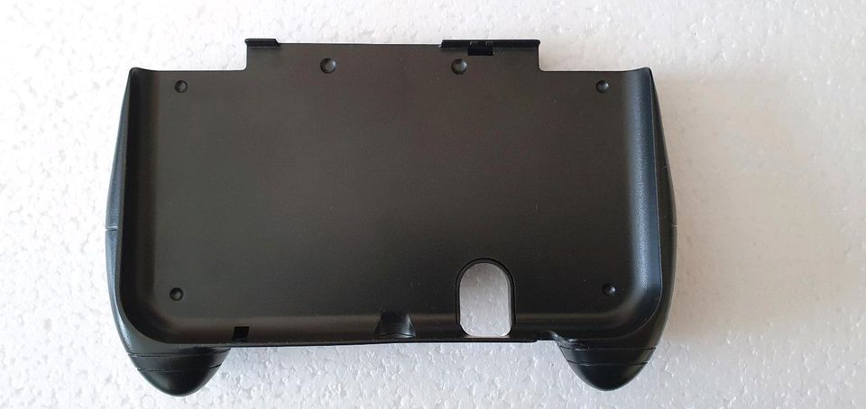 Nintendo 3DS XL - Handspielkonsolen-Controller / Joypad in Hannover